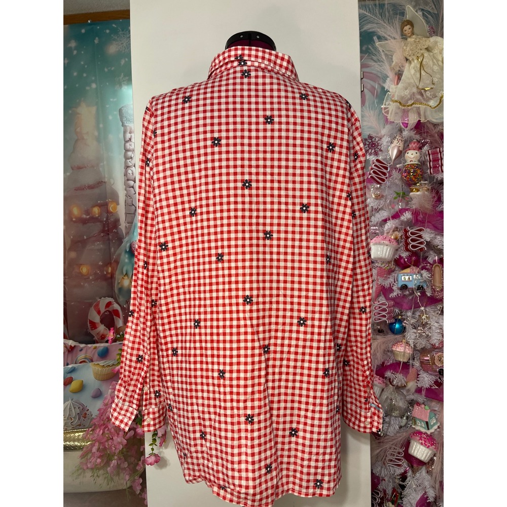 Crown & Ivy Button Down Shirt Womens XXL Red Gingham Good Floral Embroidered